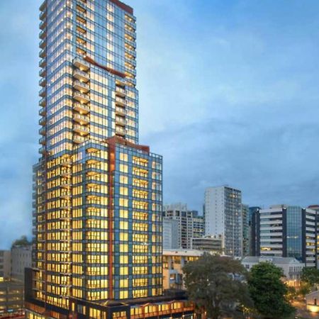 Top Floor Harbour View And Skytower View Apartment In Cbd Auckland Ngoại thất bức ảnh